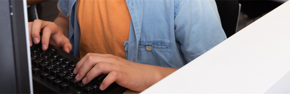 Feasibility and Pilot Outcomes of a Novel Training to Help Clinicians Counsel Adolescents About Online Contraceptive Information